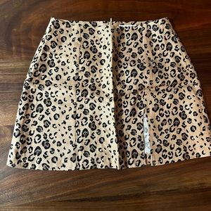 Reformation Mini Skirt - Cheetah Print Size 0